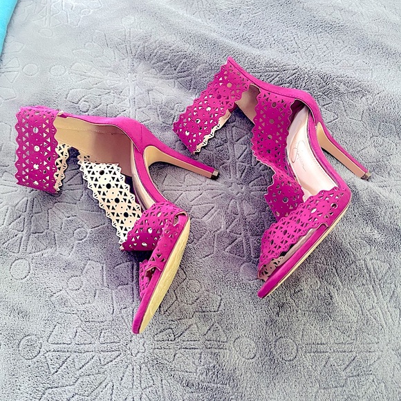 Elegant, fuchsia, Jessica Simpson women’s 
high heels sandals. - Picture 3 of 5